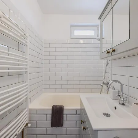 The Nest 2 - Spectacular View Over The