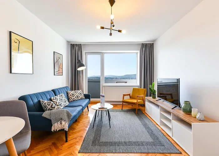 The Nest 2 - Spectacular View Over The * Cluj-Napoca